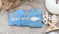 BEACH HOUSE HOLZSCHILD BLAU MIT FISCHMOTIV, Stranddeko Bayern - Würzburg Vorschau