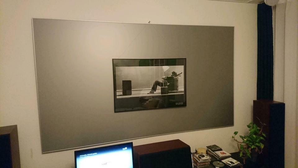 110' MagicScreen Reference High Contrast/ Hochkontrast Leinwand in Bonn