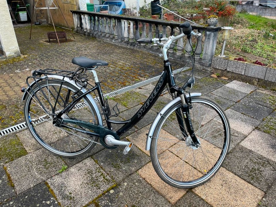 Stevens Damen Trekkingbike in Püttlingen