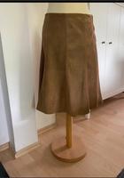 Wildlederrock Echtleder 34 XS HM H&M beige Natur braun weich Nordrhein-Westfalen - Warstein Vorschau