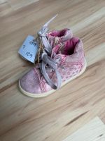 Mädchen Schuhe Sneaker Glitzer Rosa Sterne Reißverschluss Gr.21 Saarland - Schiffweiler Vorschau