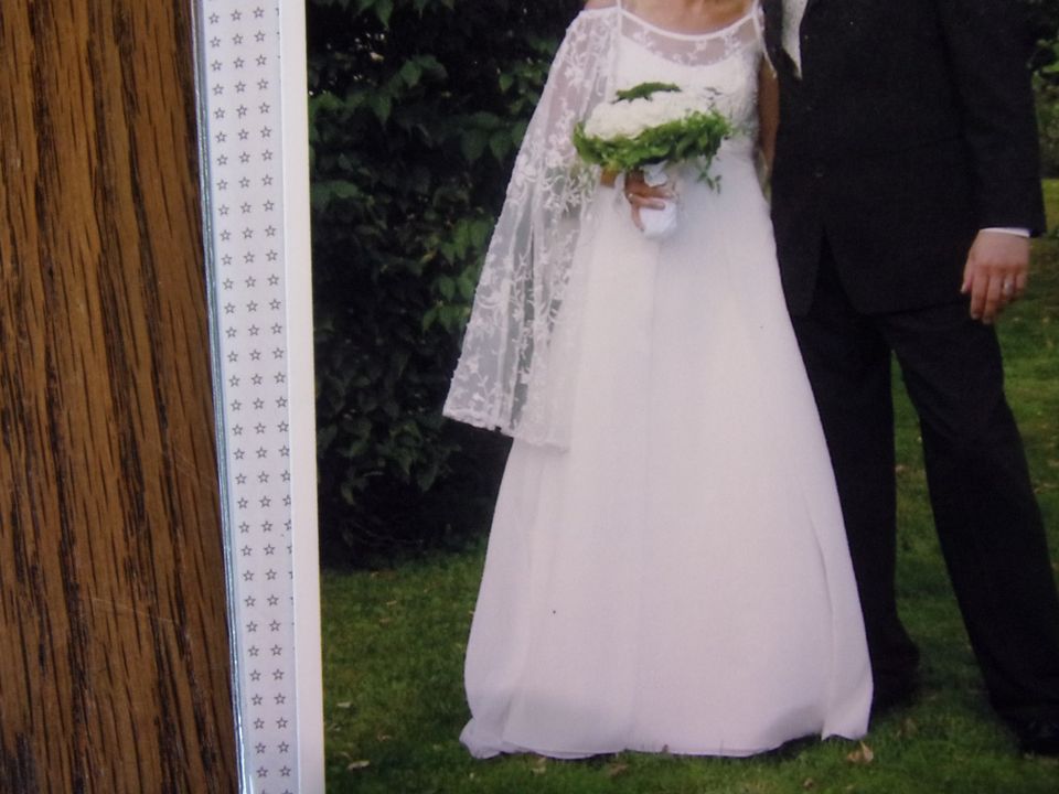 Schlicht elegantes Brautkleid   Hochzeitskleid  S   36 in Monheim am Rhein