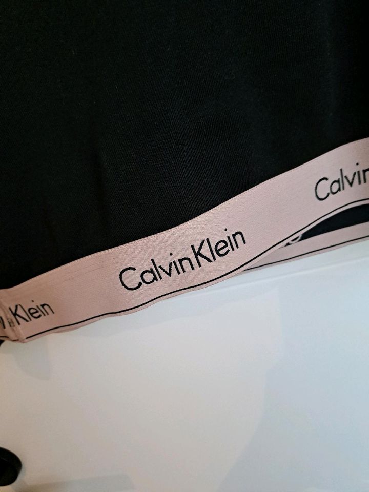 Calvin Klein Pullover in Scheyern