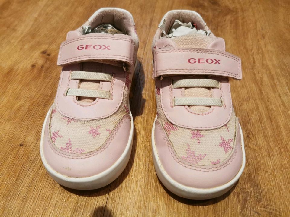 Geox Sneaker Turnschuhe, rosa Sterne Gr. 23 in Schweinfurt