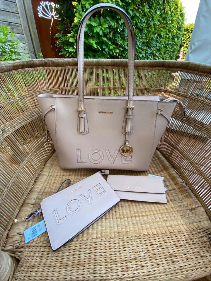MICHAEL KORS Voyager Tasche Sonderedition LOVE soft pink neu in Bayern Regensburg kleinanzeigen