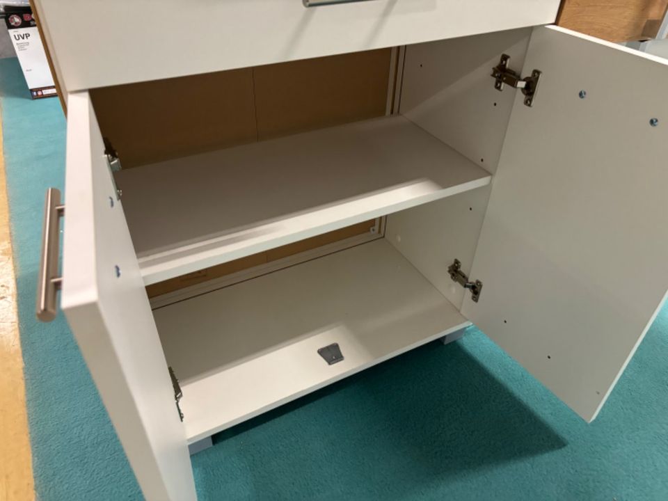 Midi Schrank / Badschrank / Stauraumelement weiß statt 209€ in Zeitz