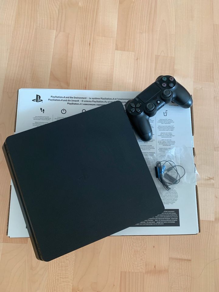 PS4 slim mit 1 TB Speicher + Controller und original Headset in Rösrath