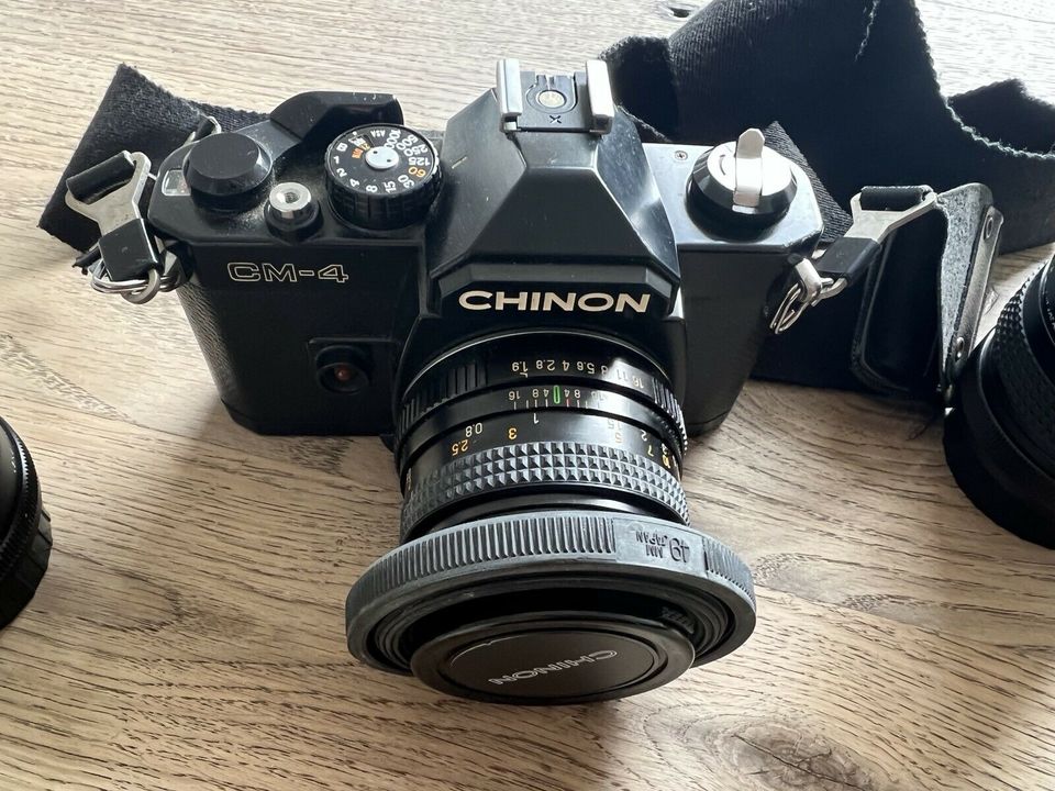 Chinon CM-4 Kamera mit Zubehör in Düsseldorf