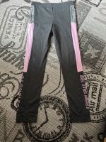 Sport Hose lila/grau 140 Nordrhein-Westfalen - Alsdorf Vorschau