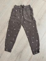 Sommerhose Mädchen von H&M Größe 122 in Kaki mit silbernen Motive Bad Doberan - Landkreis - Kröpelin Vorschau