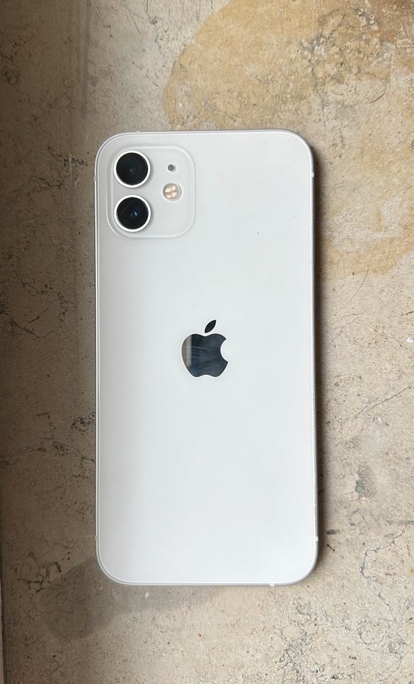 iPhone 12 64GB weiß in München
