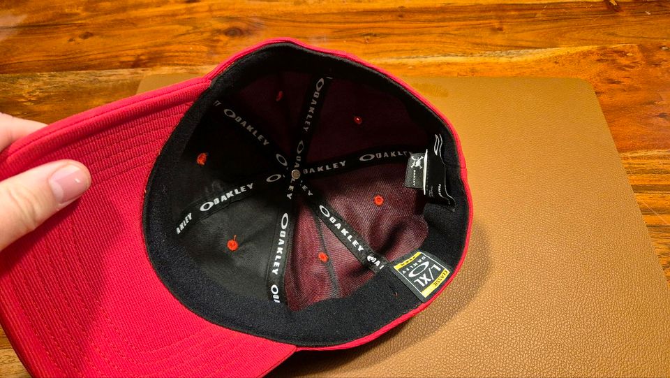 Oakley Fullsize Flexfit Baseball Cap Kappe - L/XL in Angelmodde