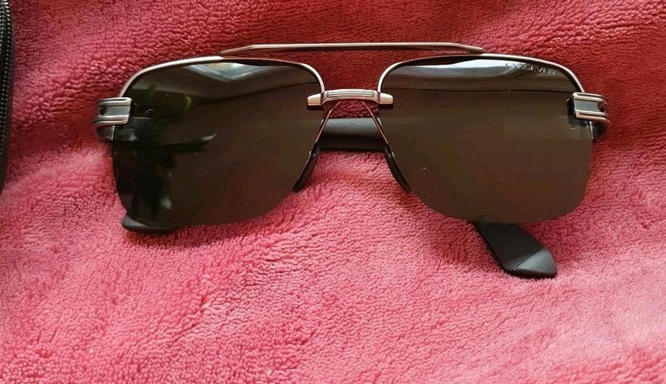 Kingseven Sonnenbrille schwarz in Lauenbrück