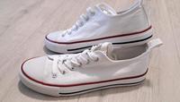 Sneaker Turnschuh Halbschuh Weiß Neu! Gr. 38 Sachsen - Lohsa Vorschau
