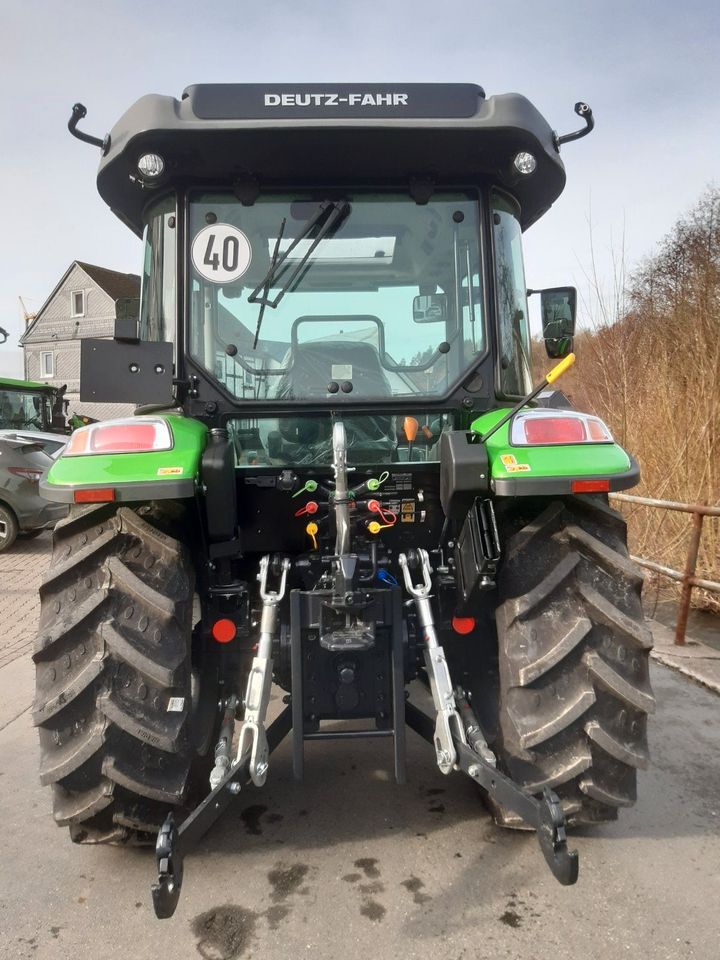 Deutz 5080 D Keyline GS Stoll Frontladerkonsolen in Bad Berleburg