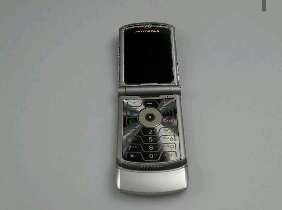 Motorola RAZR V3 Silber / Ohne Simlock TOPZUSTAND Seltenheit in Konstanz