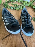 Turnschuhe, Sneaker von Adidas, wie neu, 40 1/2 Nordrhein-Westfalen - Issum Vorschau
