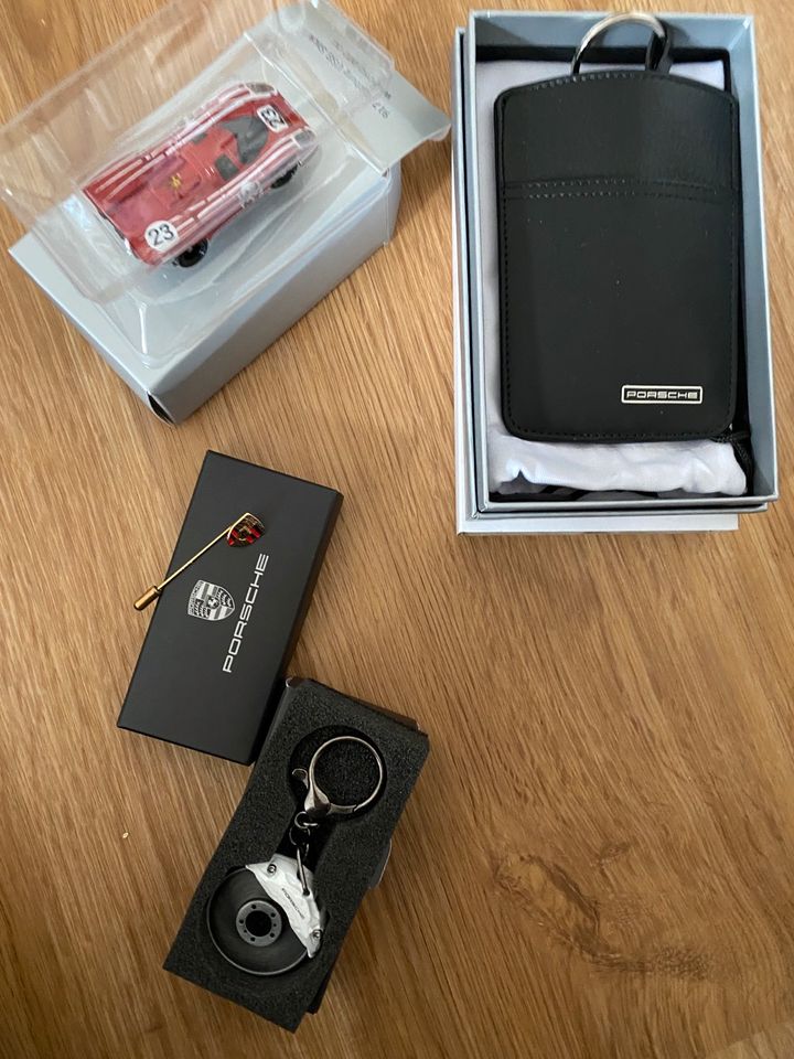 Porsche Krawattennadel, Pin,Notizbuch,USB Stick, Kofferanhänger in Stuttgart