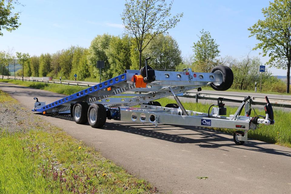 NEU Fahrzeugtransporter Blyss Anhänger 460x203cm 2500kg zGG in Seesen