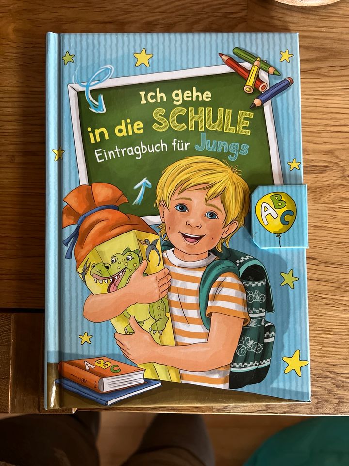 Ich gehe in die Schule - Eintragbuch in Niedenstein