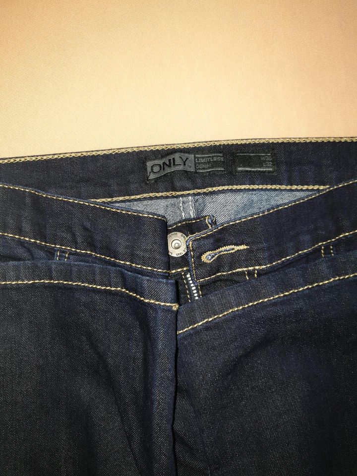 Only Jeans blau W30 L32 in Nohfelden