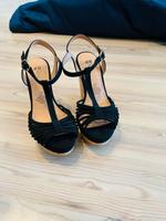 NEUwertig H&M Sandalen Sommer Größe 35 Hamburg - Wandsbek Vorschau
