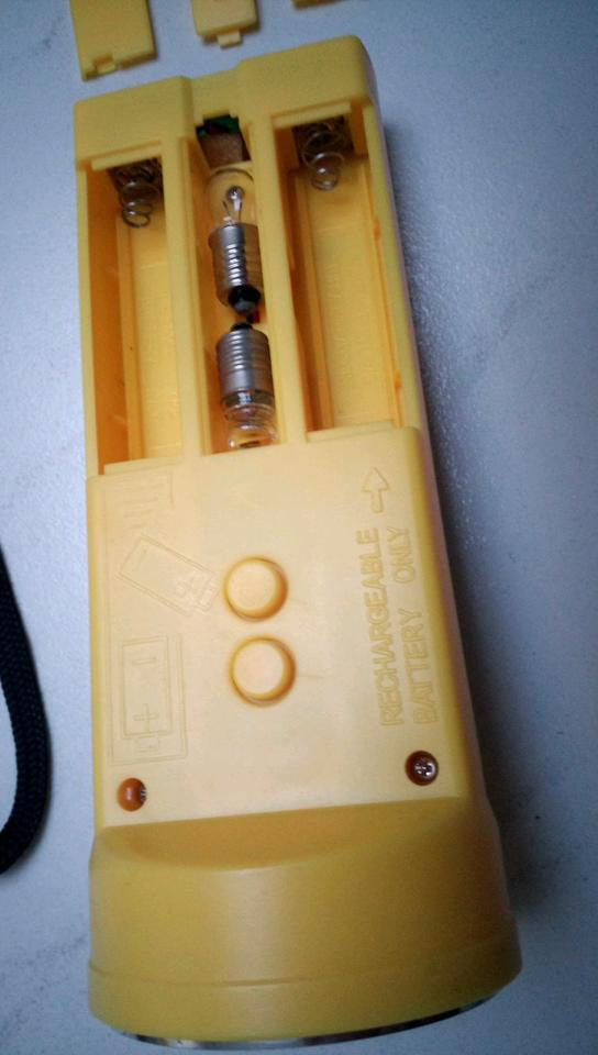 Solar-Taschenlampe, Outdoor, Camping TOP,, Retro, Oldie 80-90er in Baden-Baden