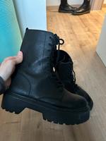 Schuhe Boots schwarz 38 Nordrhein-Westfalen - Salzkotten Vorschau
