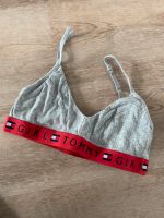 Tommy Hilfiger Bustier Bralette S grau rot NEU Bayern - Waldbüttelbrunn Vorschau