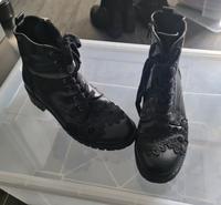 Stiefeletten mit Blumen Motiv Nordrhein-Westfalen - Herford Vorschau