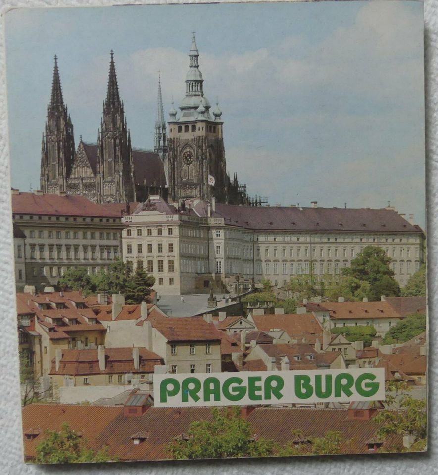 Prager Burg; Mappe von 1980 mit 25 Bildkarten in Olching