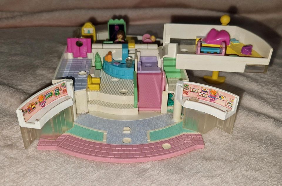 Polly Pocket Krankenhaus selten mit Licht und Figuren in Hohenwestedt