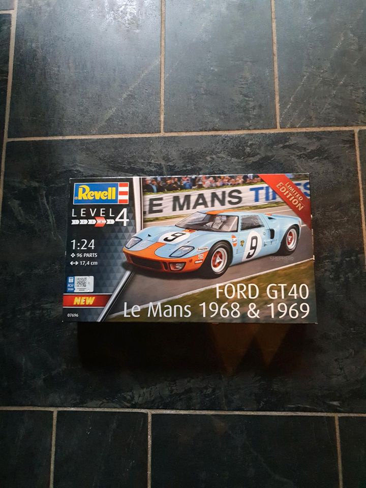 Revell  Ford GT 40 Le Mans 1968 & 1969 Limited Edition in Rodewisch