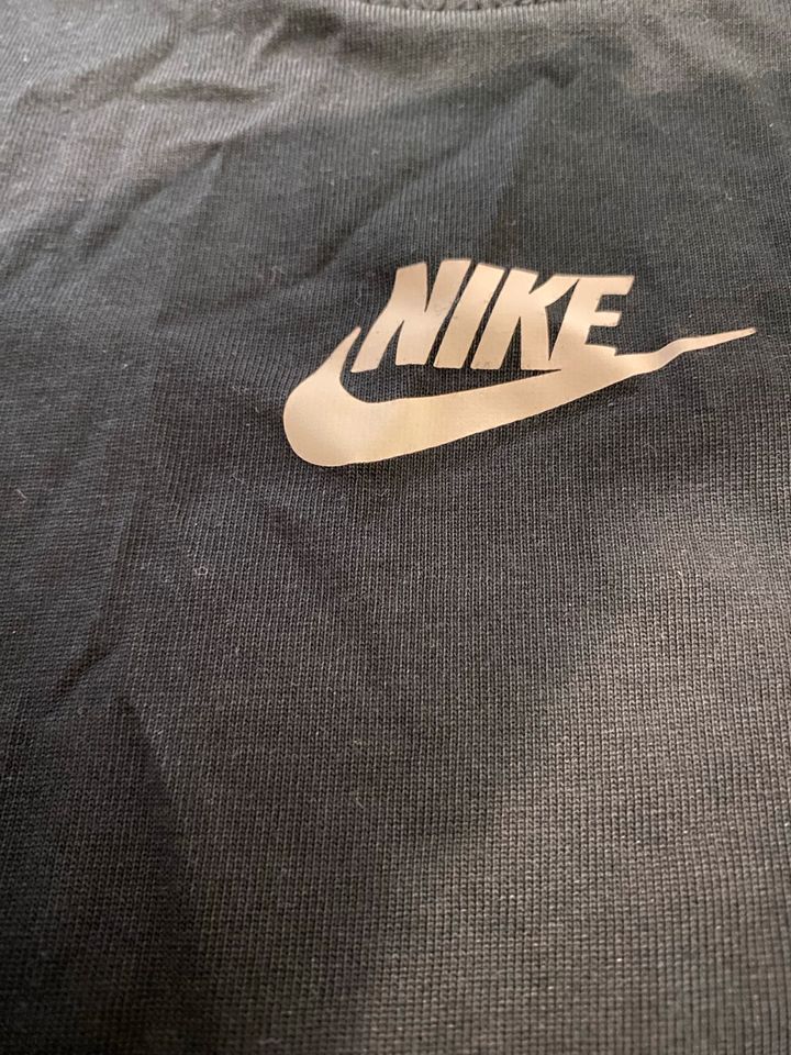 Nike T-Shirt (Kinder) in Marburg