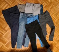 9 Jeans Set, Hosen, Gr 140, überw. H&M, 1.Hand (1Kind) Hannover - Döhren-Wülfel Vorschau