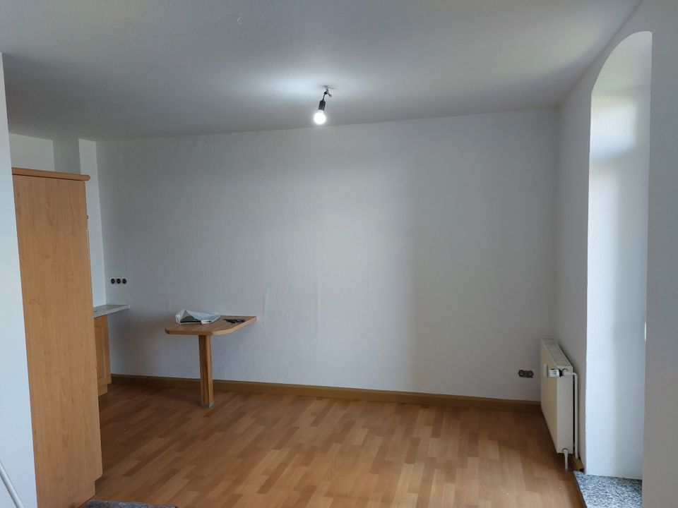 2-Raumwohnung mit Balkon in HOT zu vermieten - Erdgeschoß in Hohenstein-Ernstthal