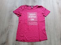 Ein pinkes T Shirt von Cecil Brandenburg - Prenzlau Vorschau