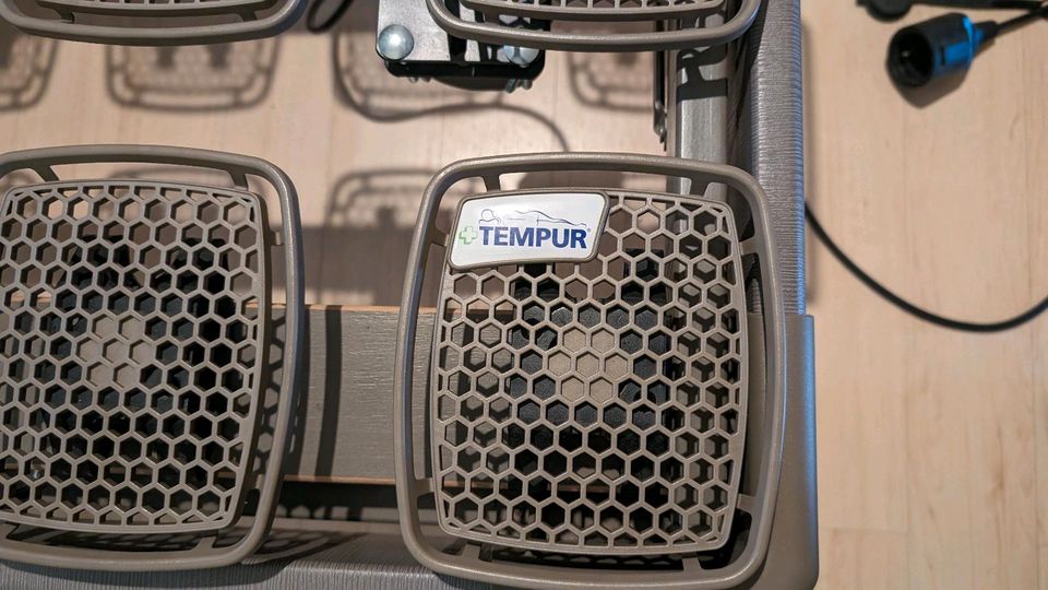 Tempur - Matratze und elektrischer Lattenrost - Pflegebett altern in Kempten