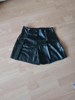 Lederoptik Shorts Düsseldorf - Garath Vorschau