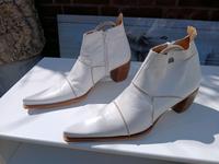 Buffalo Stiefeletten Leder Schuhe weiß Gr. 38 Niedersachsen - Stelle Vorschau