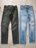 2 coole Jeans von Jack&Jones, Gr. 158, Topzustand, blau+schwarz Baden-Württemberg - Schwaikheim Vorschau