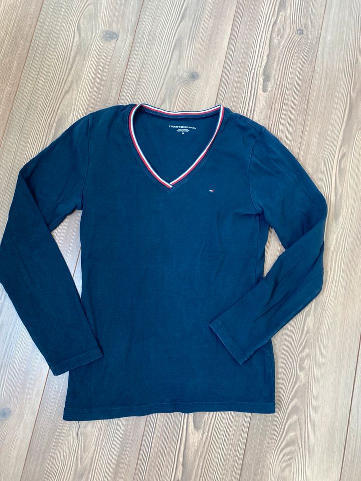 Tommy Hilfiger Shirt, Gr. M, dunkelblau in Velten