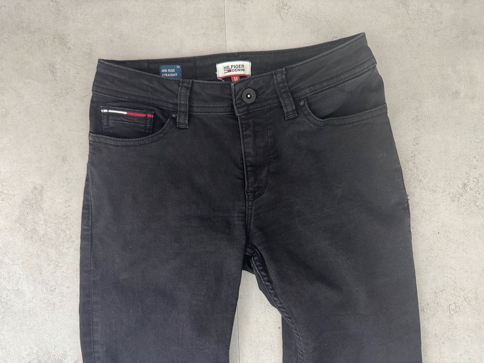 Tommy Hilfiger Jeans W26 L32 schwarz Damen in Bergen auf Rügen