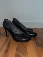 Wie Neu, Bugatti Pumps / High Heels mit Schleife, Gr. 40, Leder Sachsen-Anhalt - Barneberg Vorschau