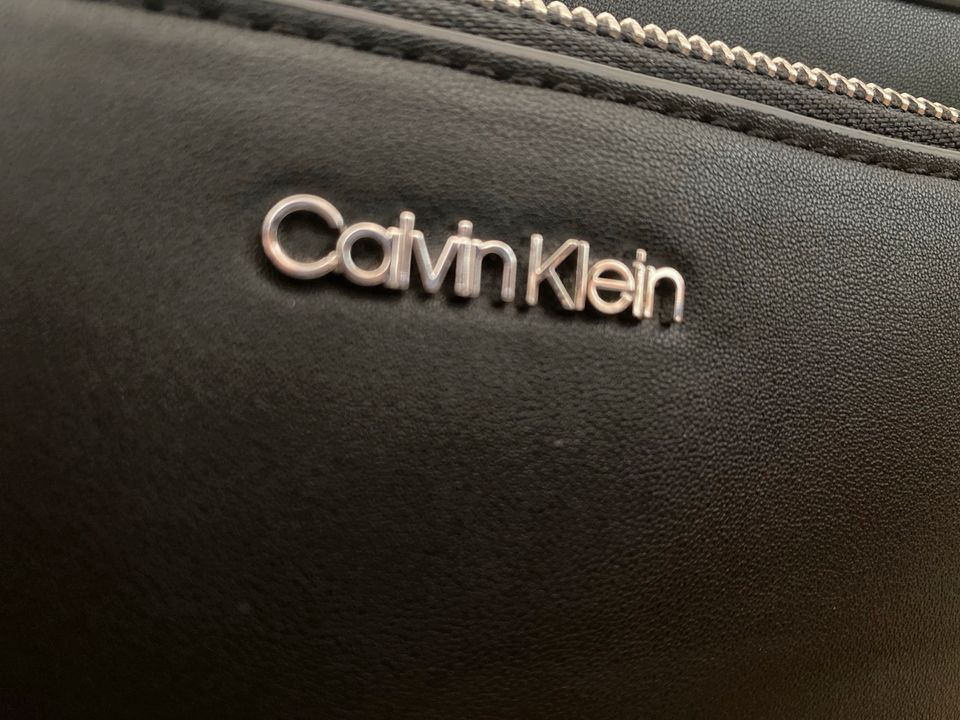 Umhängetasche Calvin Klein | Camera Bag  | original CK in Leipzig