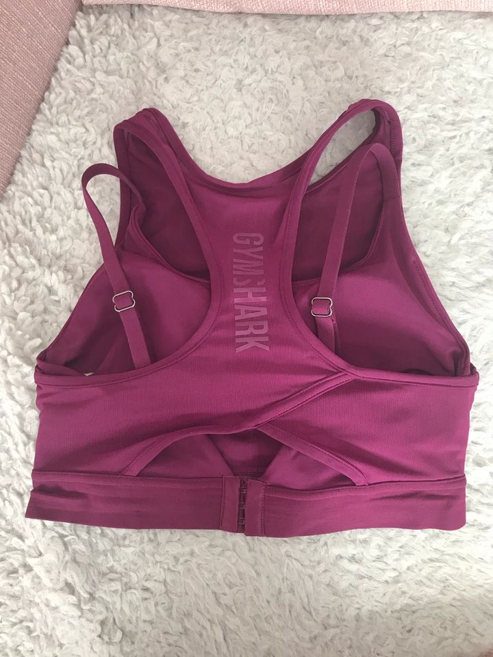 Gymshark Sport BH magenta Gr. S in Bremen