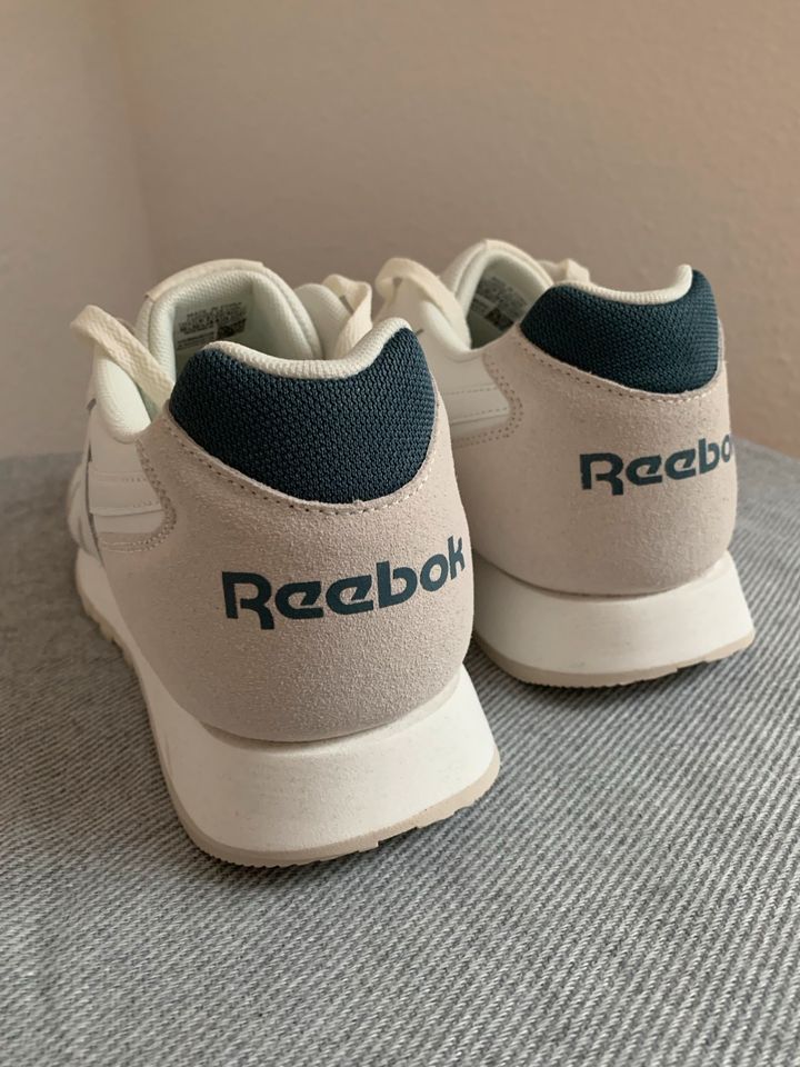 Sneaker Reebok 44 NEU inkl. Versand in Beetzendorf