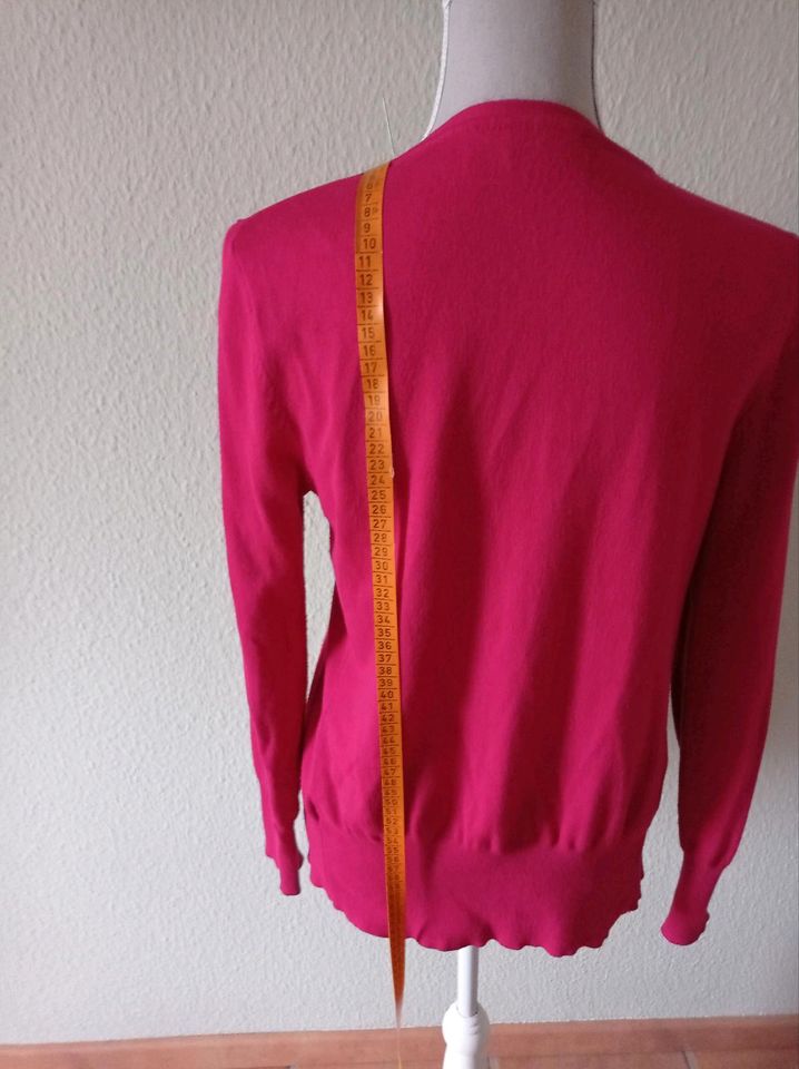 Pinkfarbene Strickjacke Größe 38 inclusiv Versand in Rositz