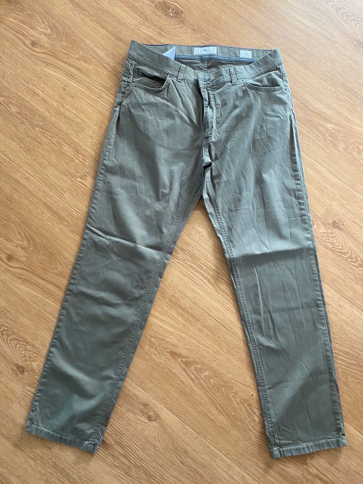 Brax Hose - Cooper Fancy (grün-khaki II Größe 36/32) in Schermbeck