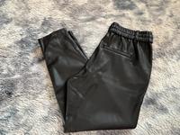 schwarze Kunstleder Schlupfhose von Only, Gr. M Nordrhein-Westfalen - Hückelhoven Vorschau